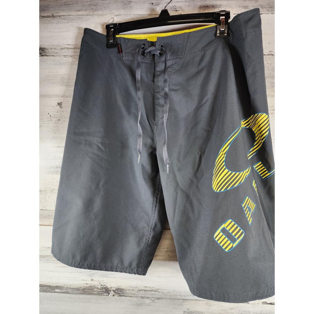 Oakley Board Shorts Mens 34 Gray Yellow Logo Swim Trunks Surf Beachwear